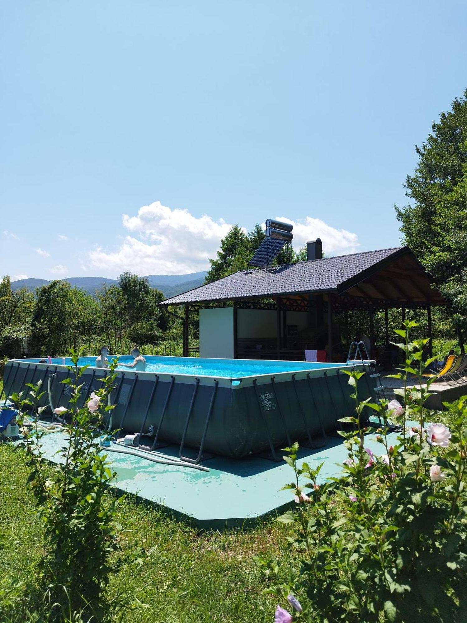 Kuca U Sumi - Forest House Near National Park Una - Air Spa Lohovo Bihać エクステリア 写真